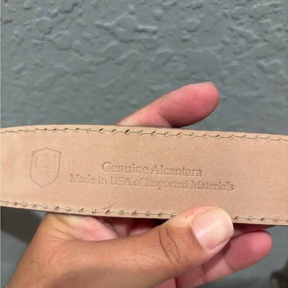 L.E.N suede belt